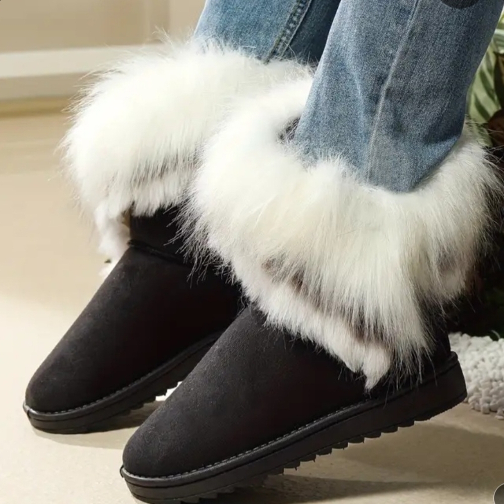 Women's Sexy Fashionable Black, White And Grey Faux Fur Boots Size 8 NIP